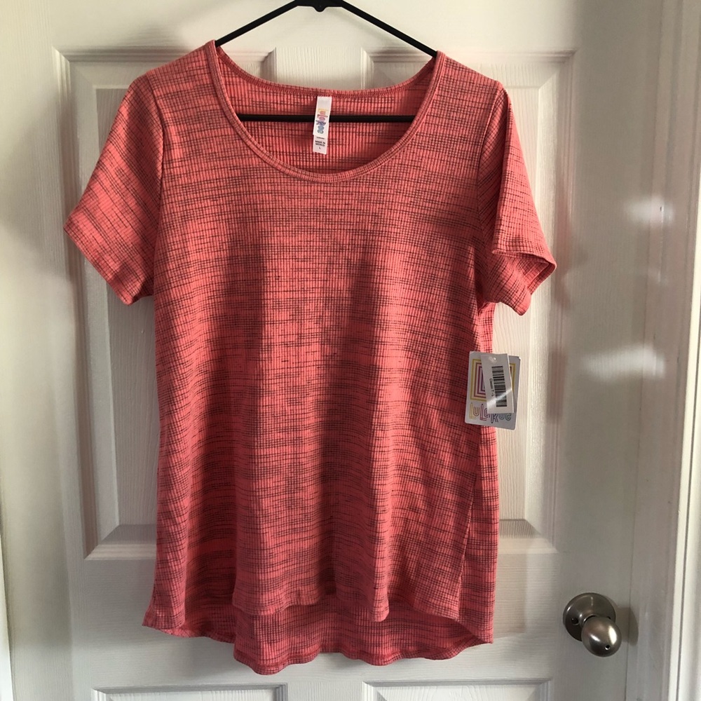 NWT LuLaRoe Classic T